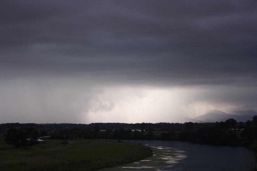 cumulonimbus thunderstorm_base : Kempsey, NSW   26 January 2007