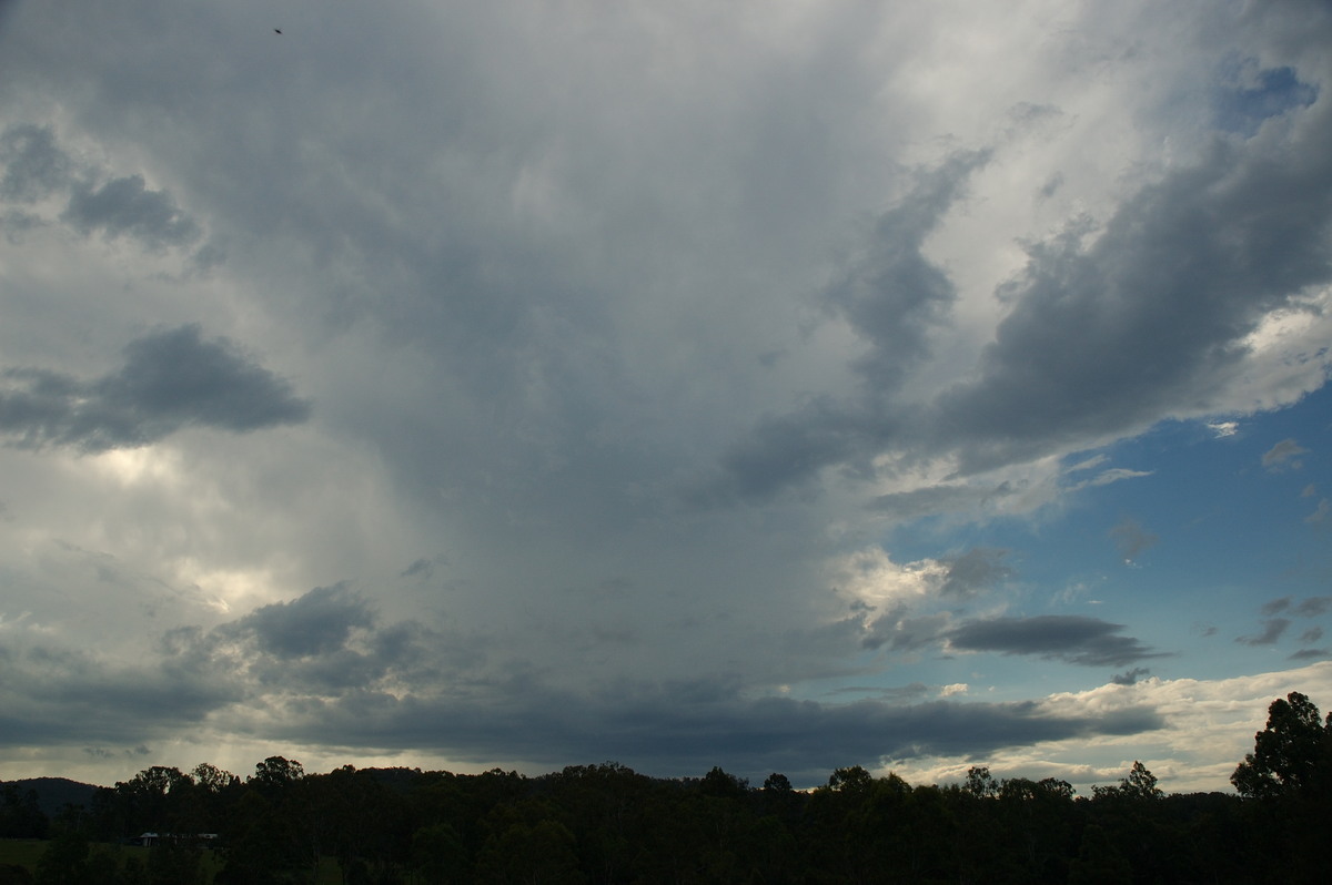 thunderstorm cumulonimbus_incus : near Grafton, NSW   26 January 2007