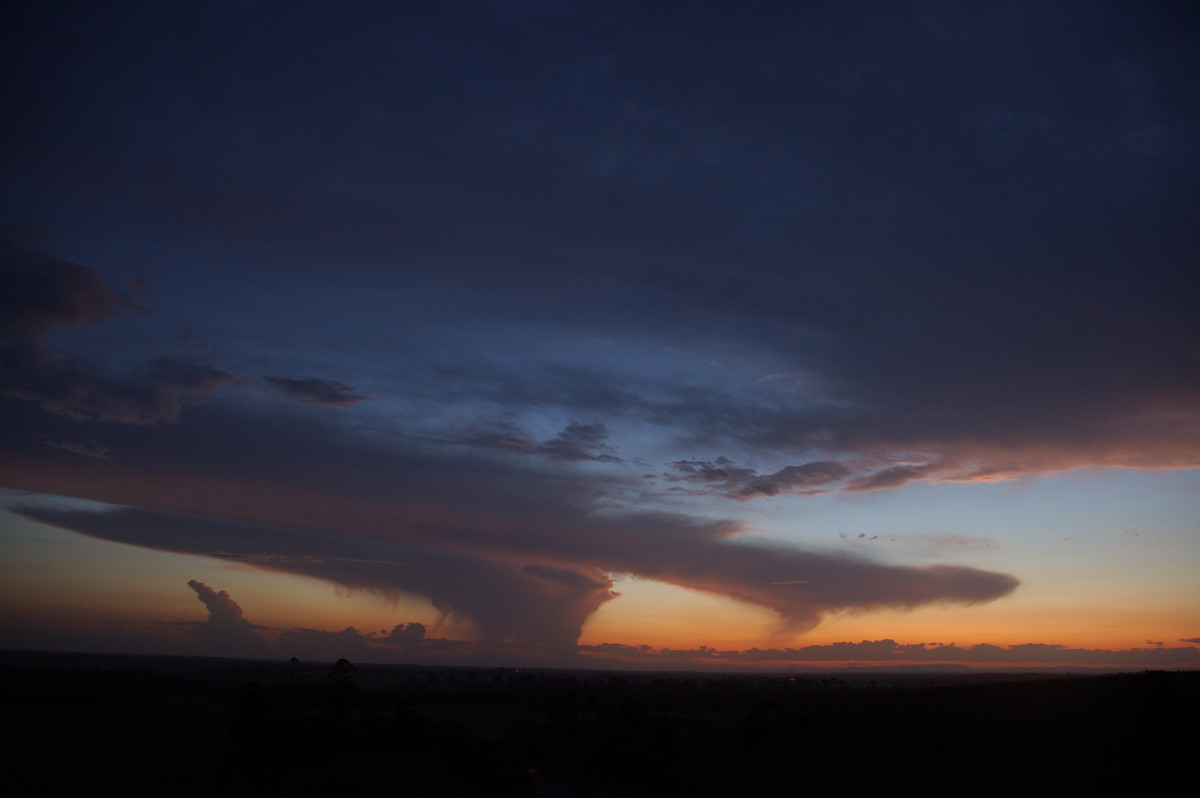 anvil thunderstorm_anvils : N of Casino, NSW   30 January 2007