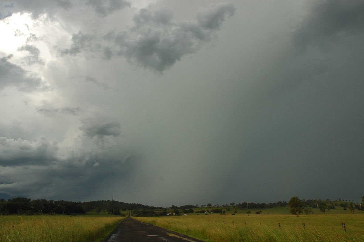 thunderstorm cumulonimbus_incus : E of Casino, NSW   31 January 2007