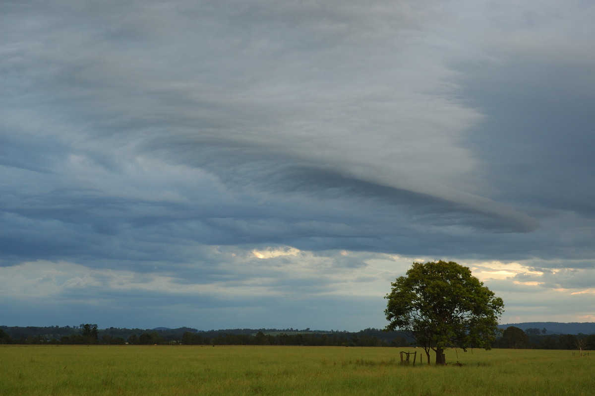 altocumulus lenticularis : N of Casino, NSW   31 January 2007