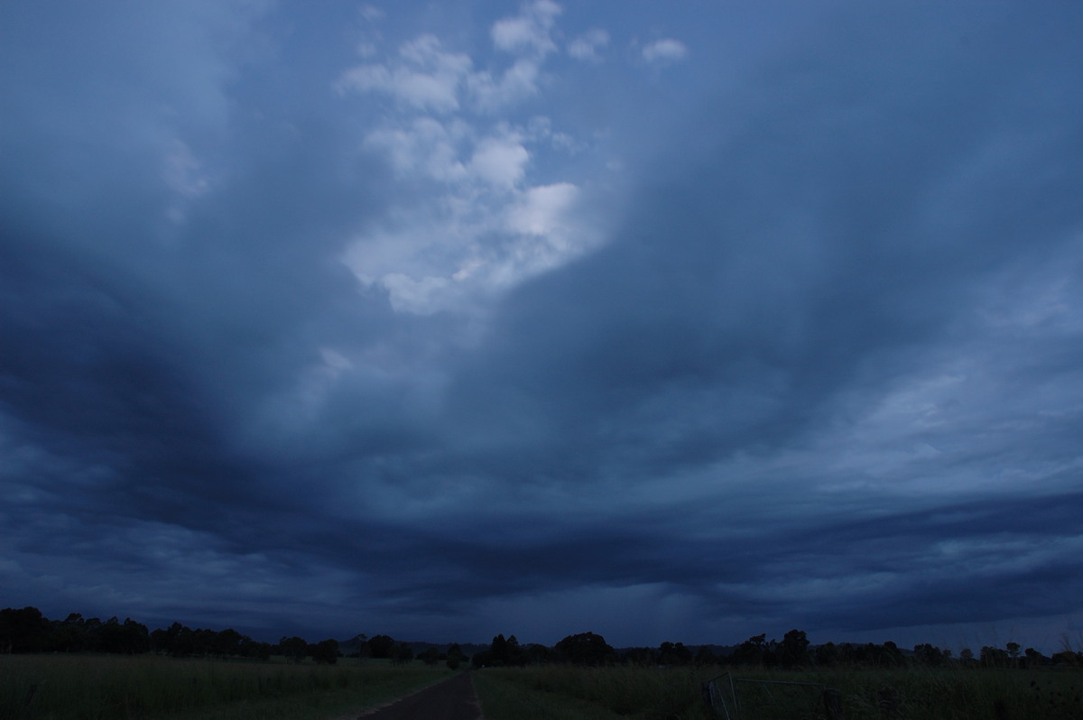 cumulonimbus thunderstorm_base : N of Casino, NSW   31 January 2007