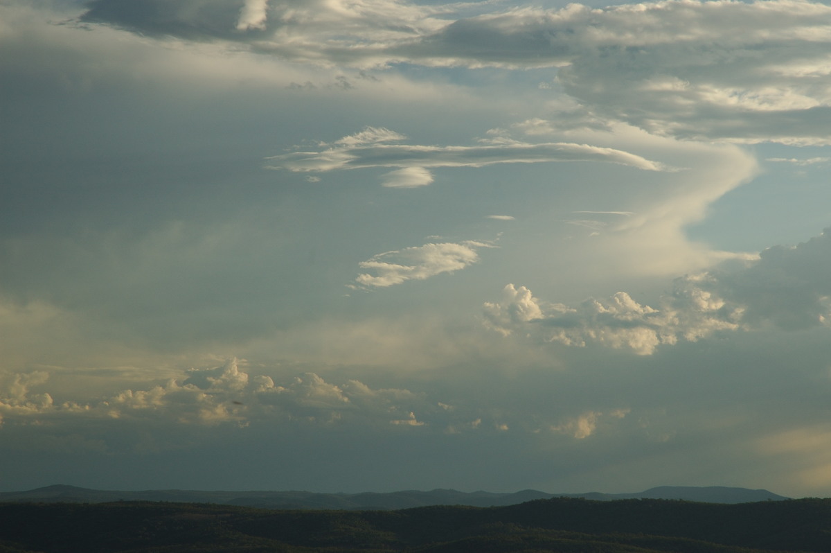 thunderstorm cumulonimbus_incus : W of Tenterfield, NSW   10 February 2007