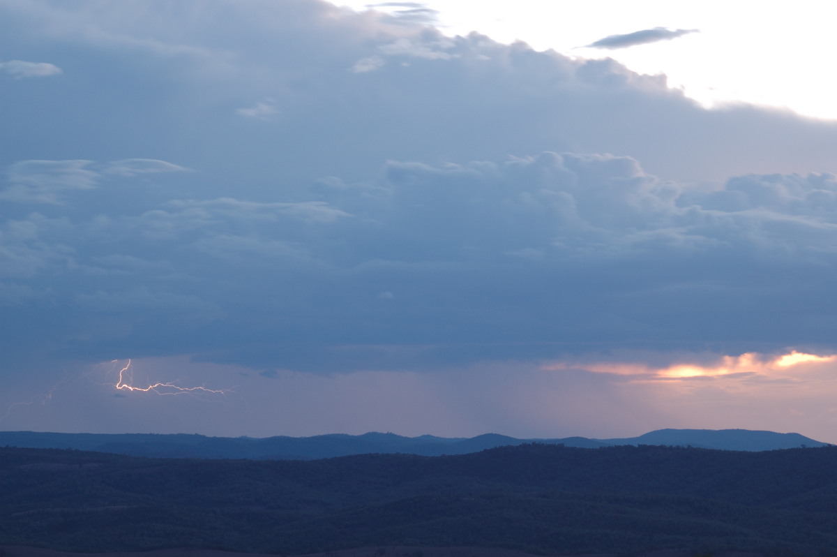 lightning lightning_bolts : W of Tenterfield, NSW   10 February 2007