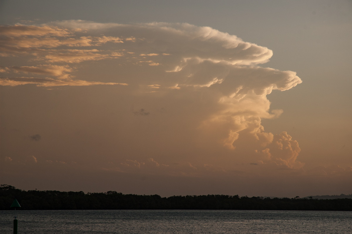 thunderstorm cumulonimbus_incus : Ballina, NSW   28 February 2007