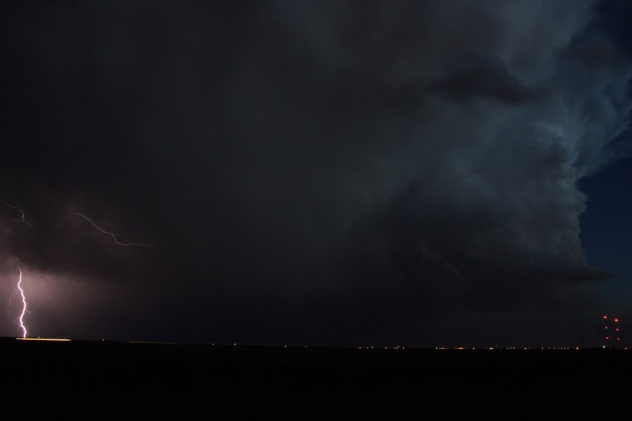 lightning lightning_bolts : Amarillo, Texas, USA   20 April 2007