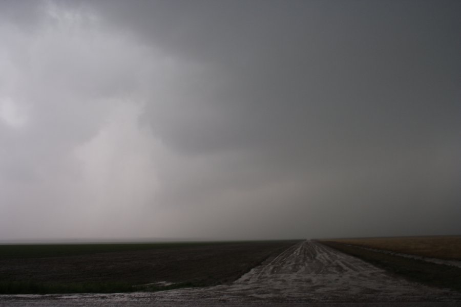 cumulonimbus thunderstorm_base : 25km N of Granada, Colorado, USA   21 April 2007