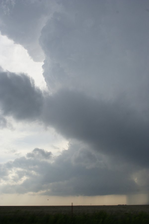 updraft thunderstorm_updrafts : S of White Deer, Texas, USA   23 April 2007