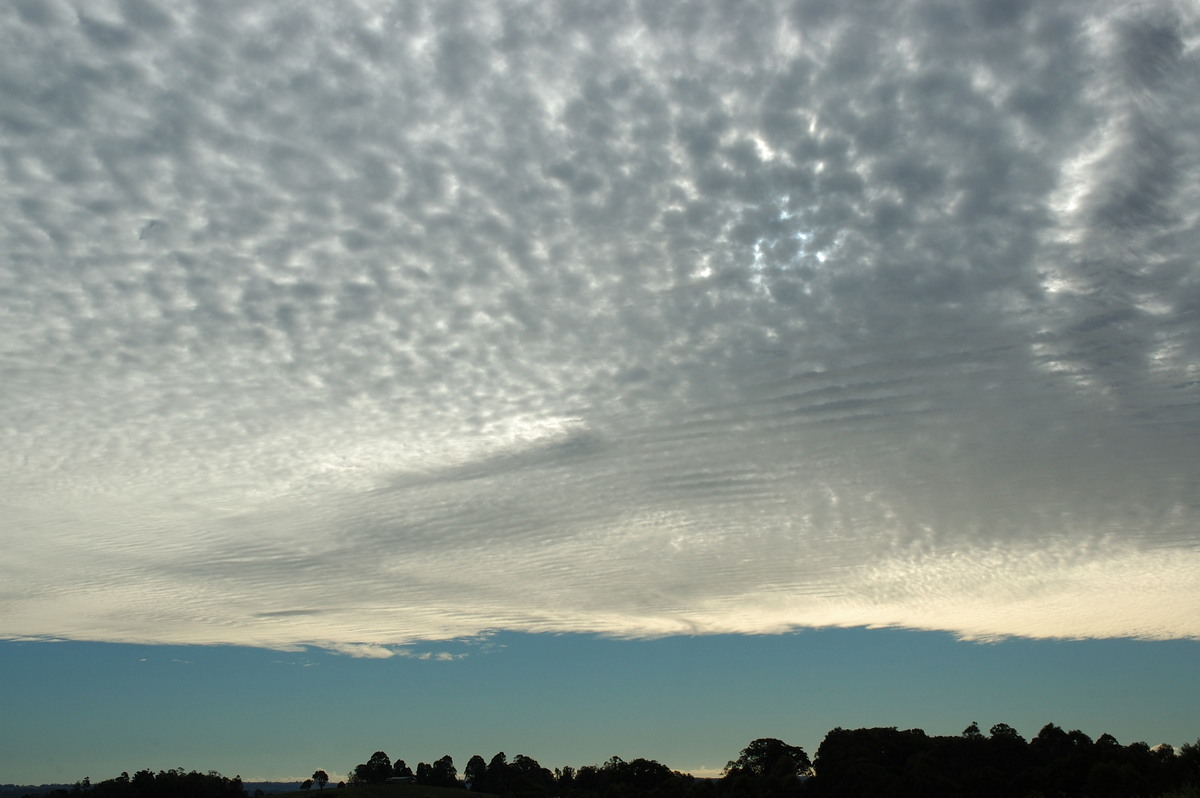 altocumulus undulatus : McLeans Ridges, NSW   2 May 2007