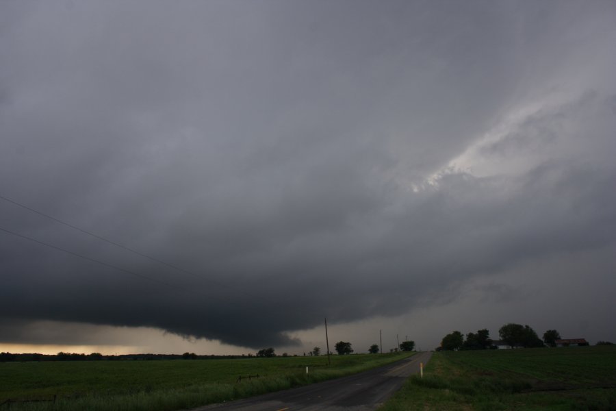 cumulonimbus supercell_thunderstorm : Hillsboro, Texas, USA   3 May 2007