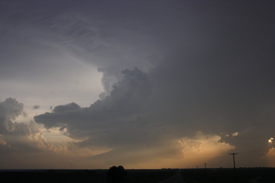 updraft thunderstorm_updrafts : E of Woodward, Oklahoma, USA   4 May 2007