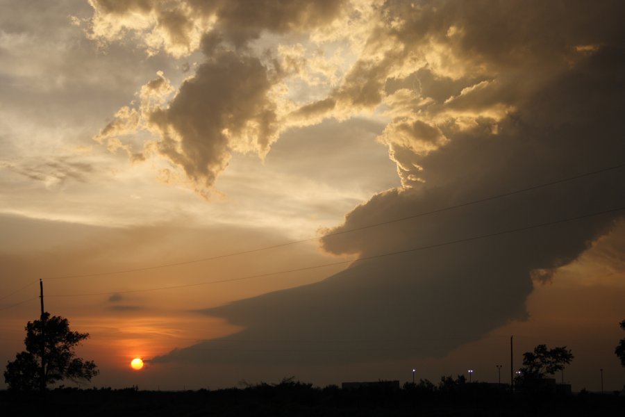 sunset sunset_pictures : E of Woodward, Oklahoma, USA   4 May 2007