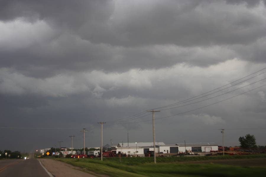 cumulonimbus thunderstorm_base : near Geneva, Nebraska, USA   14 May 2007