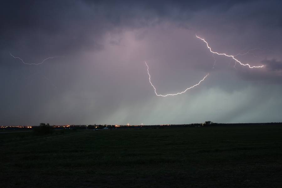 raincascade precipitation_cascade : near McCook, Nebraska, USA   16 May 2007