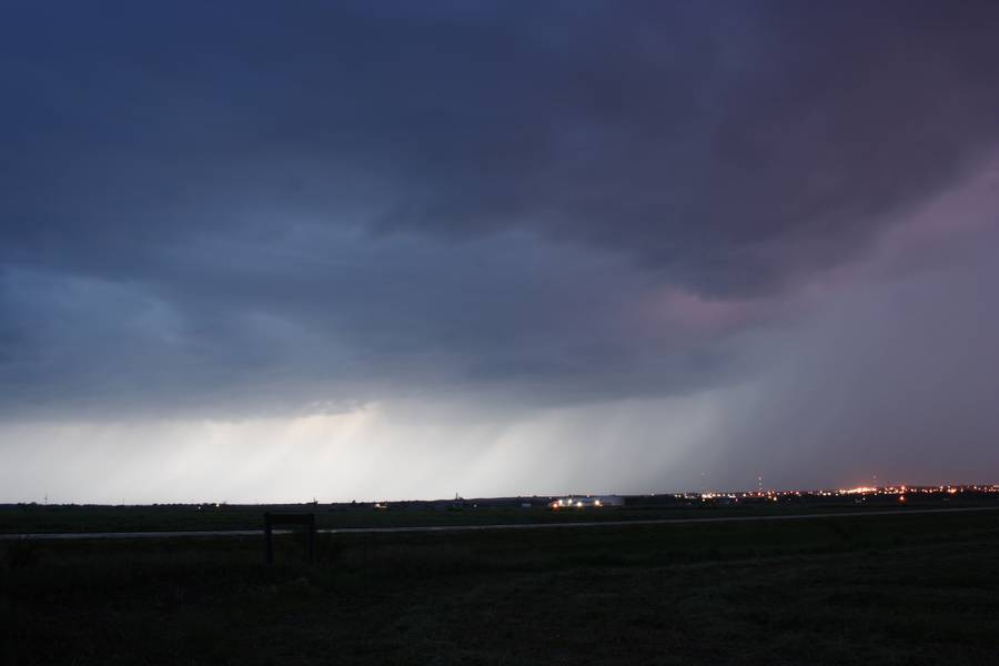 raincascade precipitation_cascade : near McCook, Nebraska, USA   16 May 2007