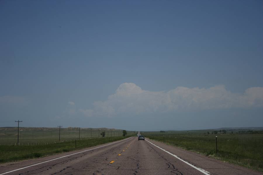 thunderstorm cumulonimbus_calvus : N of Lusk, Wyoming, USA   18 May 2007