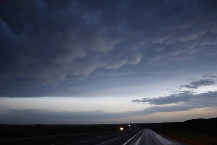 mammatus mammatus_cloud : Gillette, Wyoming, USA   20 May 2007