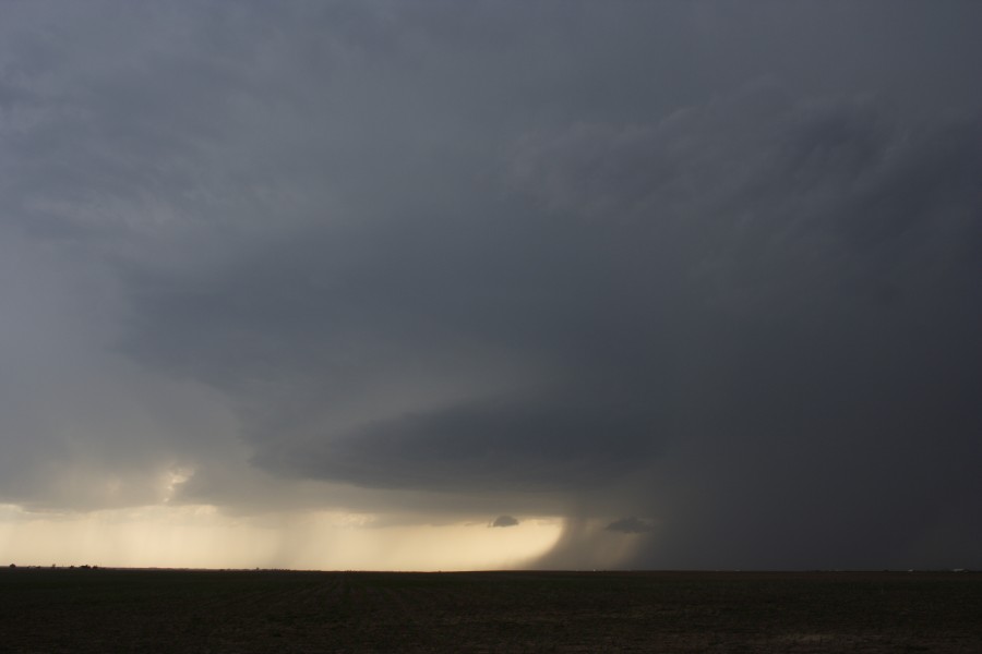 cumulonimbus thunderstorm_base : W of WaKeeney, Kansas, USA   22 May 2007