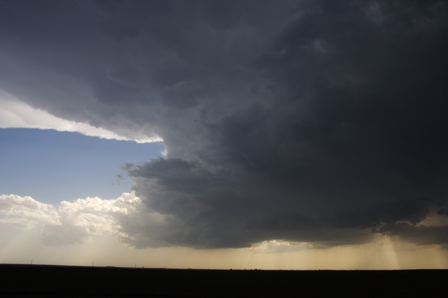 updraft thunderstorm_updrafts : W of WaKeeney, Kansas, USA   22 May 2007