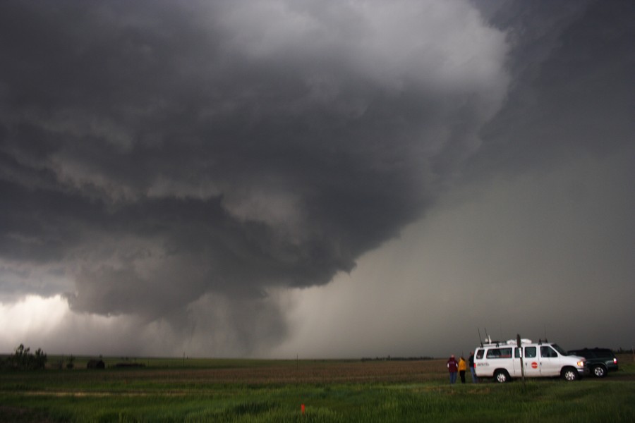 wallcloud thunderstorm_wall_cloud : E of St Peters, Kansas, USA   22 May 2007