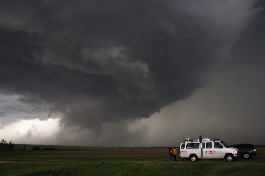 tornadoes funnel_tornado_waterspout : E of St Peters, Kansas, USA   22 May 2007