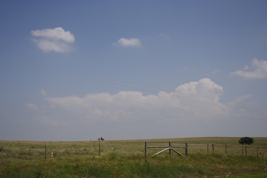 thunderstorm cumulonimbus_incus : near Turpin, Oklahoma, USA   23 May 2007