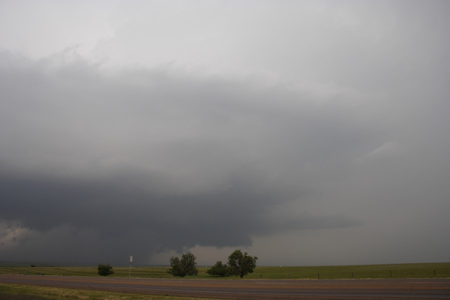 cumulonimbus supercell_thunderstorm : SE of Perryton, Texas, USA   23 May 2007