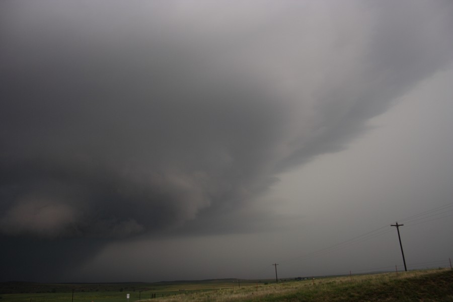 wallcloud thunderstorm_wall_cloud : SE of Perryton, Texas, USA   23 May 2007