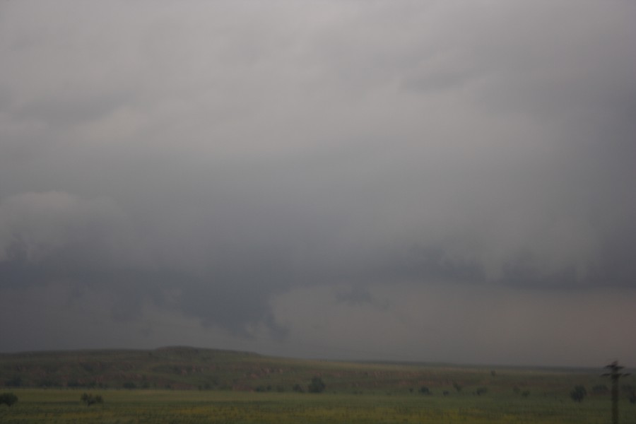 cumulonimbus thunderstorm_base : SE of Perryton, Texas, USA   23 May 2007