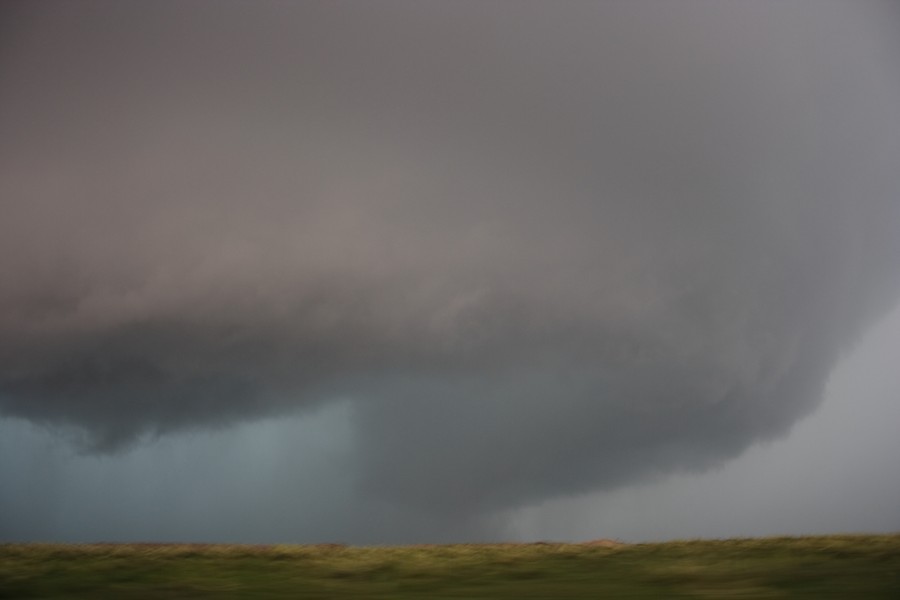 wallcloud thunderstorm_wall_cloud : SE of Perryton, Texas, USA   23 May 2007