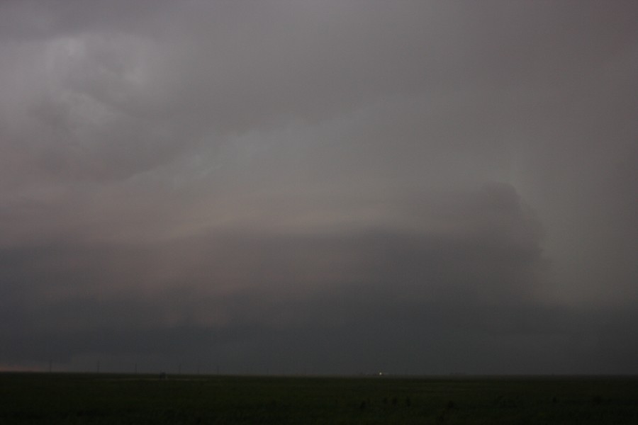 cumulonimbus thunderstorm_base : S of Darrouzett, Texas, USA   23 May 2007