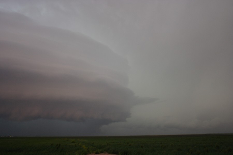 raincascade precipitation_cascade : S of Darrouzett, Texas, USA   23 May 2007