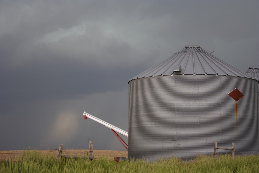 raincascade precipitation_cascade : N of Benkelman, USA   27 May 2007