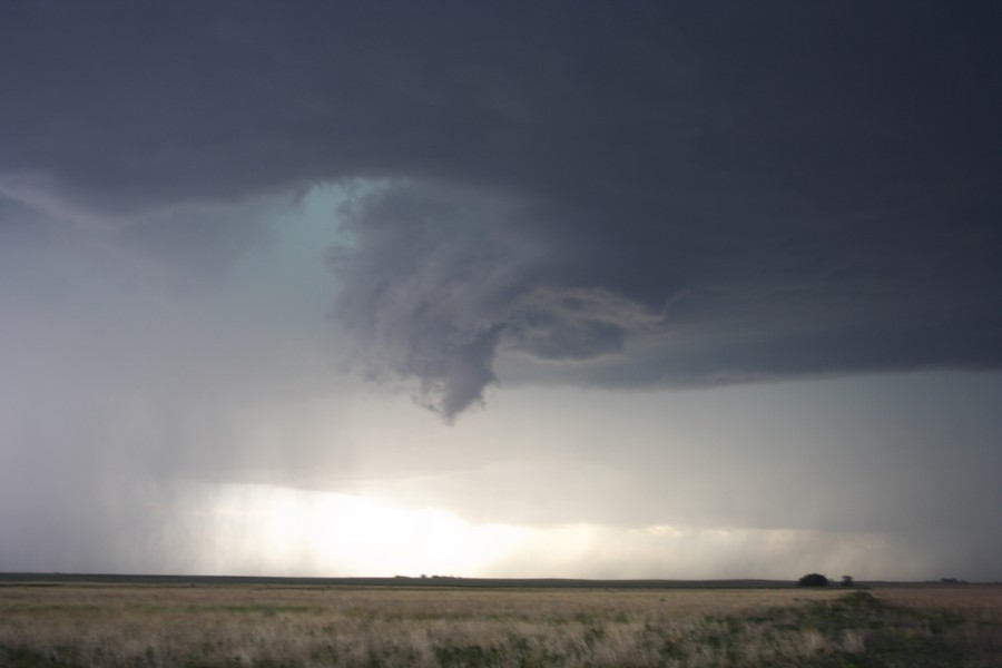 tornadoes funnel_tornado_waterspout : ESE of Campo, Colorado, USA   31 May 2007