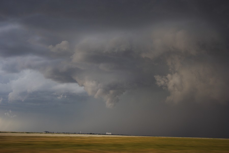 raincascade precipitation_cascade : E of Keyes, Oklahoma, USA   31 May 2007