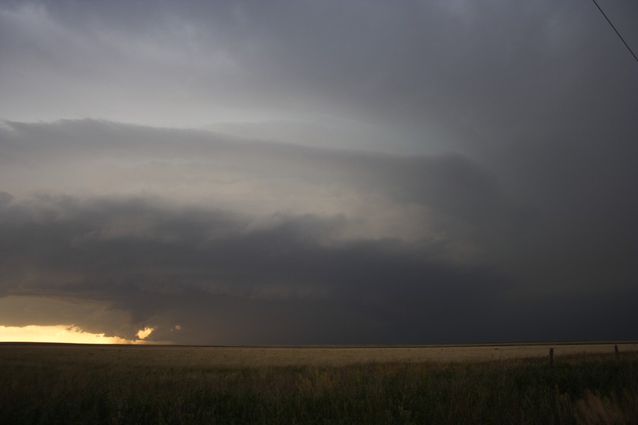 cumulonimbus supercell_thunderstorm : E of Keyes, Oklahoma, USA   31 May 2007