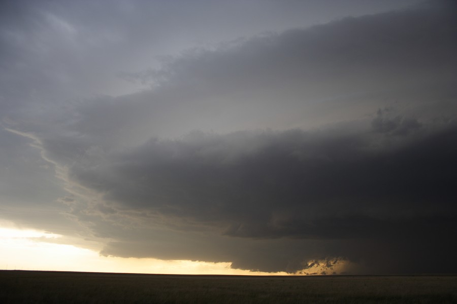 cumulonimbus thunderstorm_base : E of Keyes, Oklahoma, USA   31 May 2007