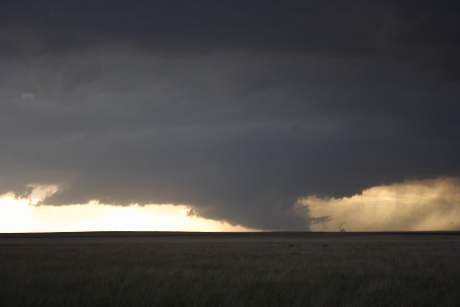 wallcloud thunderstorm_wall_cloud : E of Keyes, Oklahoma, USA   31 May 2007