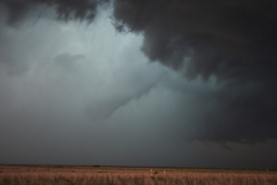 tornadoes funnel_tornado_waterspout : W of Guyman, Oklahoma, USA   31 May 2007