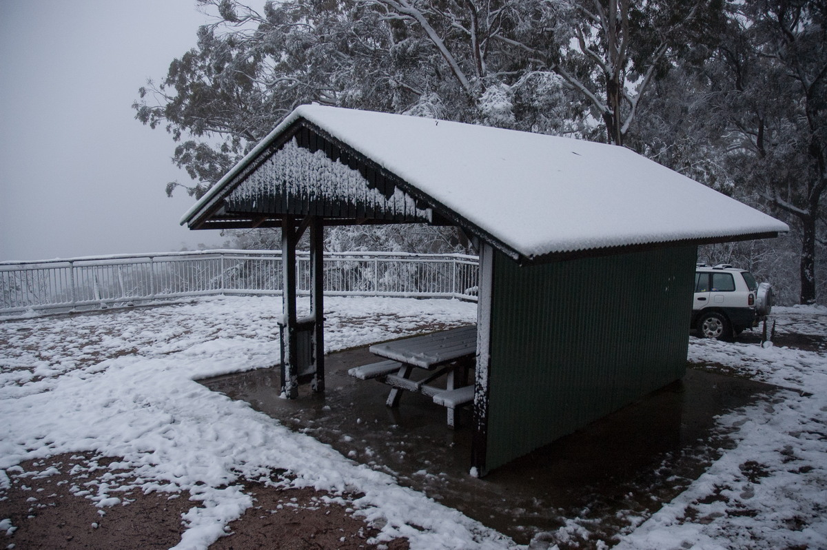 snow snow_pictures : near Tenterfield, NSW   9 June 2007