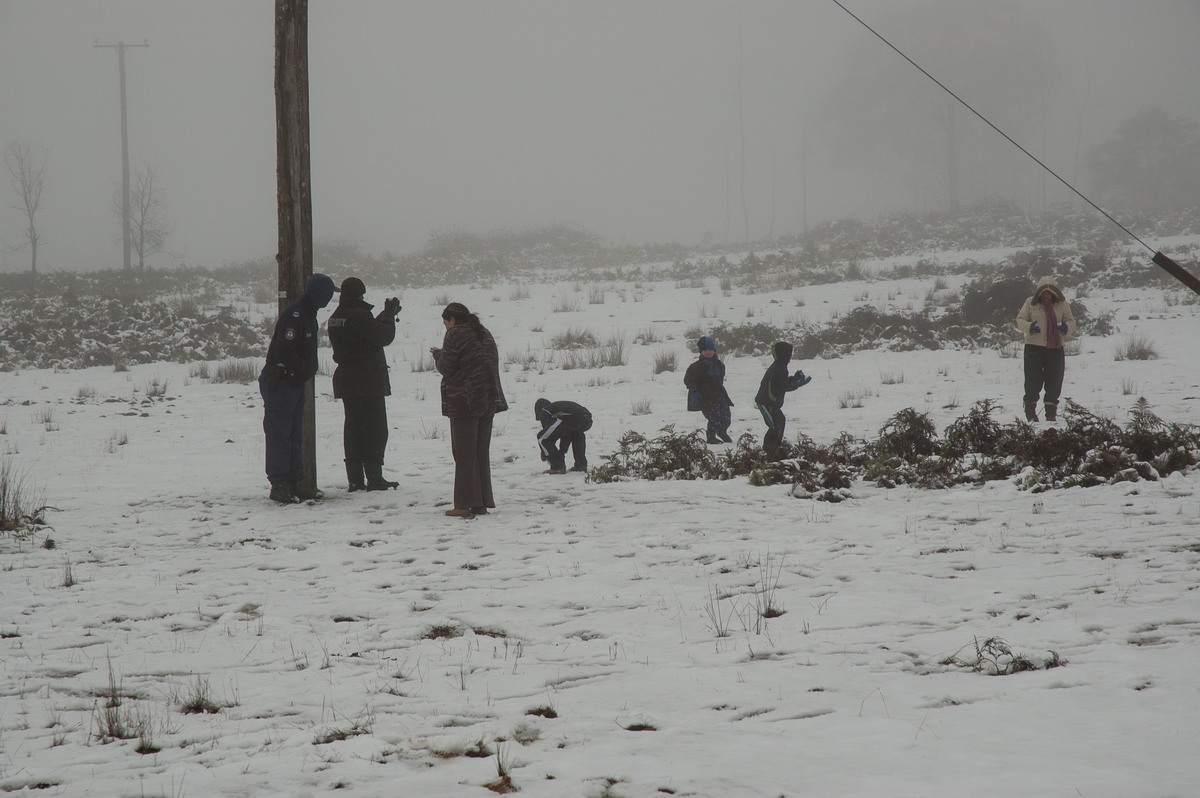 snow snow_pictures : near Tenterfield, NSW   9 June 2007