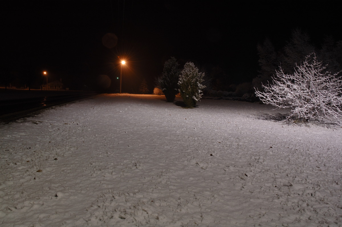 snow snow_pictures : Guyra, NSW   8 July 2007