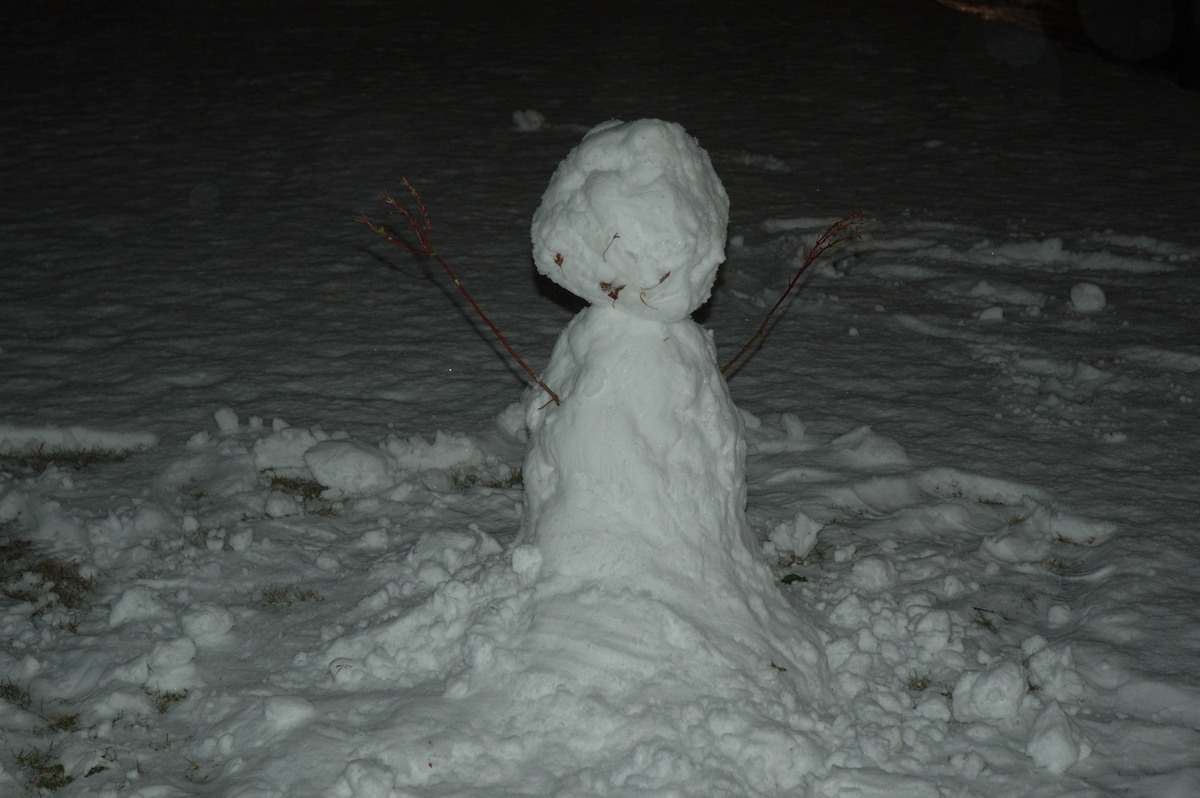 snow snow_pictures : Guyra, NSW   8 July 2007