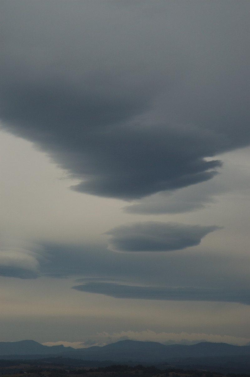 altocumulus lenticularis : McLeans Ridges, NSW   17 August 2007