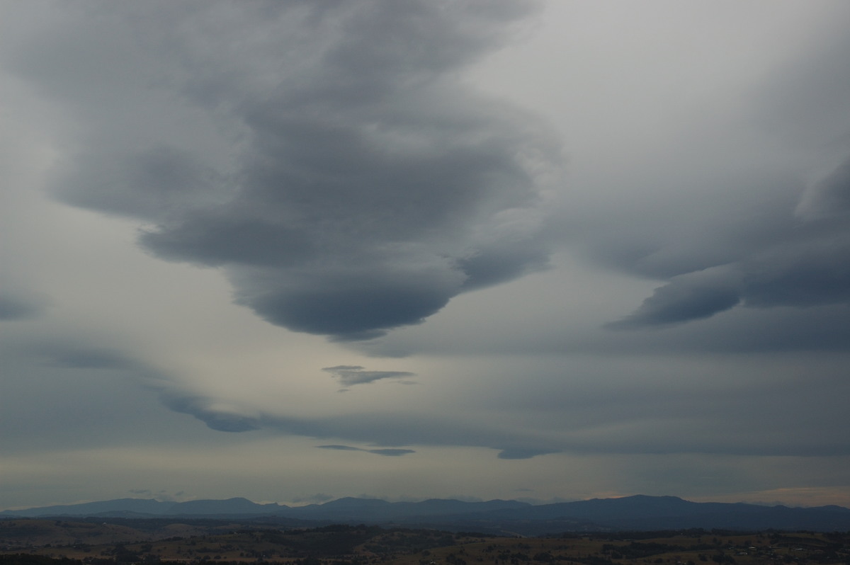 altocumulus lenticularis : McLeans Ridges, NSW   17 August 2007