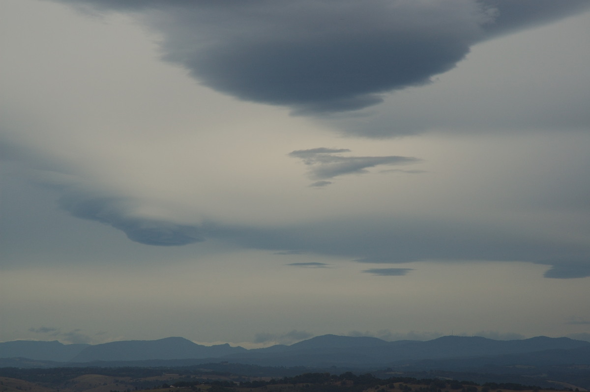 altocumulus lenticularis : McLeans Ridges, NSW   17 August 2007