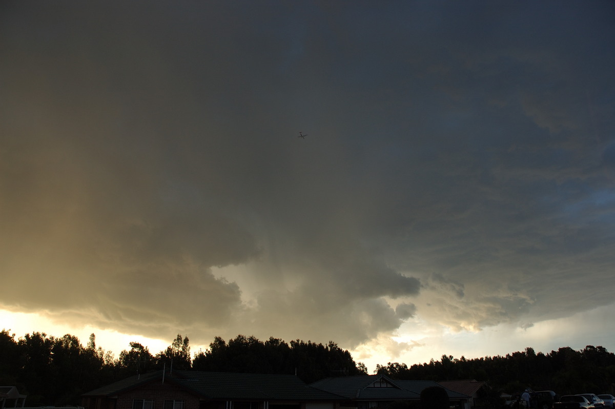 cumulonimbus thunderstorm_base : Lake Cathie, NSW   14 September 2007