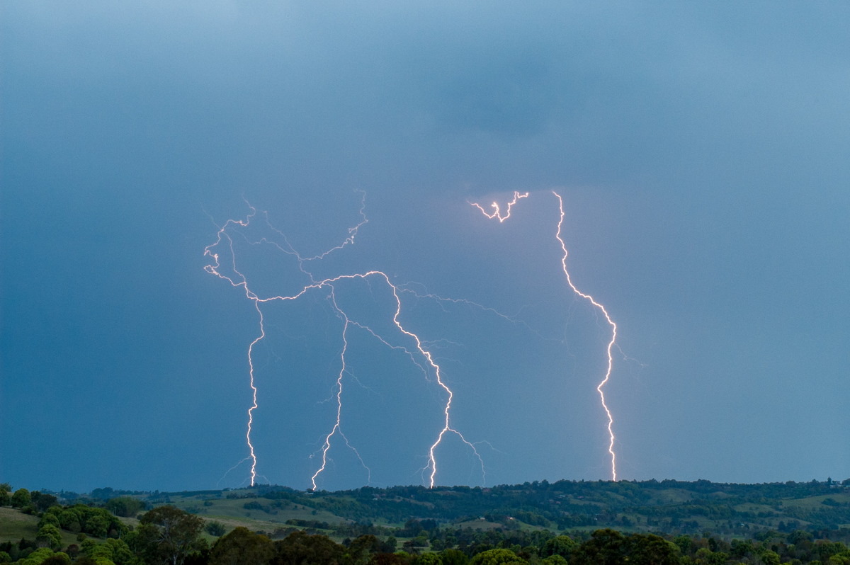 lightning lightning_bolts : Bexhill, NSW   7 October 2007