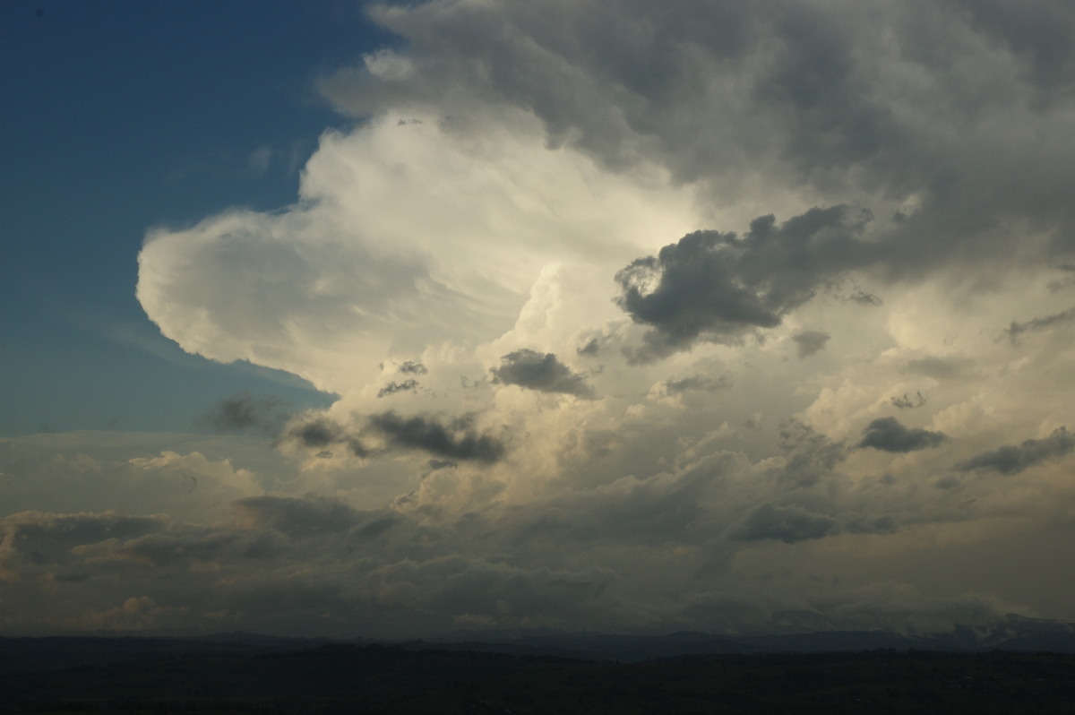 thunderstorm cumulonimbus_incus : McLeans Ridges, NSW   8 October 2007