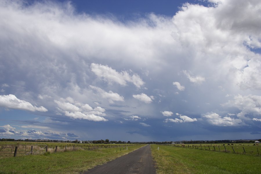 anvil thunderstorm_anvils : Casino, NSW   26 October 2007